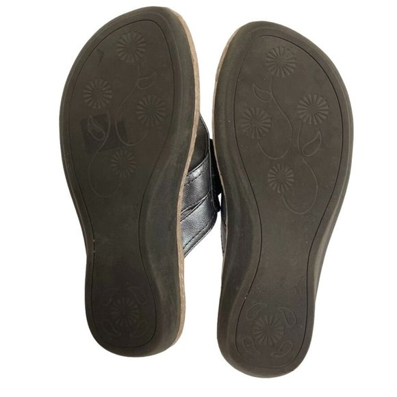 Clarks Women's Gray Sandals - Picture 5 of 7